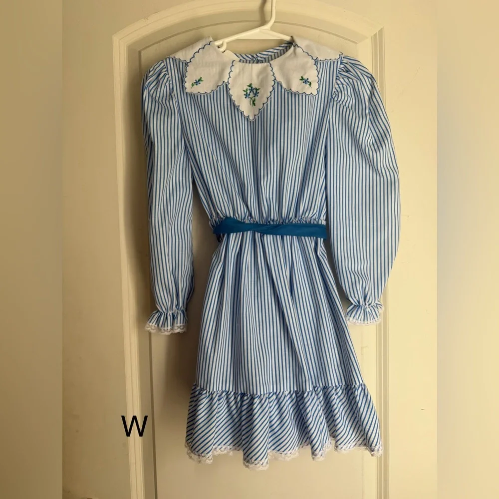 Vintage Elegant Blue Striped Kids Dress‎ with Embroidered Collar cottagecore